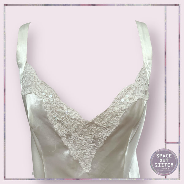 Victoria Sequin Nightdress