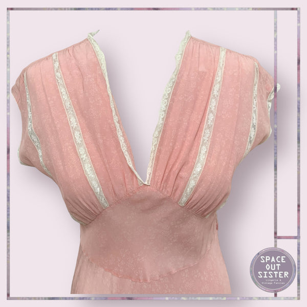 Vintage Circa 1940s Pastel Nightdress