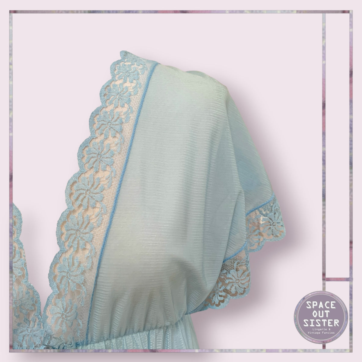 Vintage Lace Sleeve Blue Robe