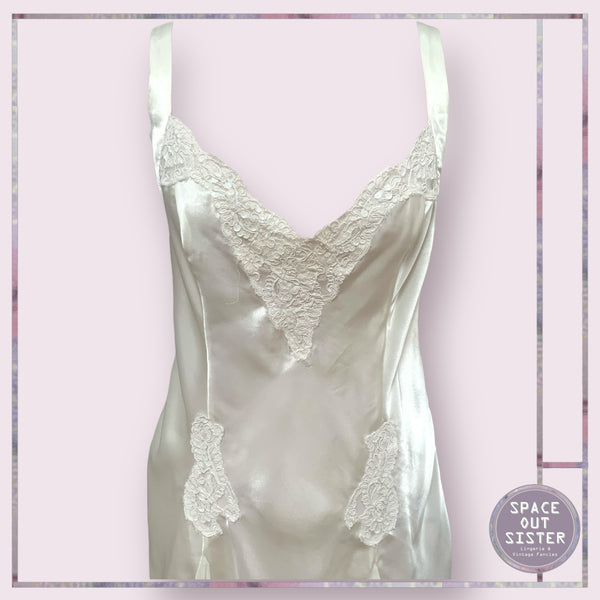 Victoria Sequin Nightdress