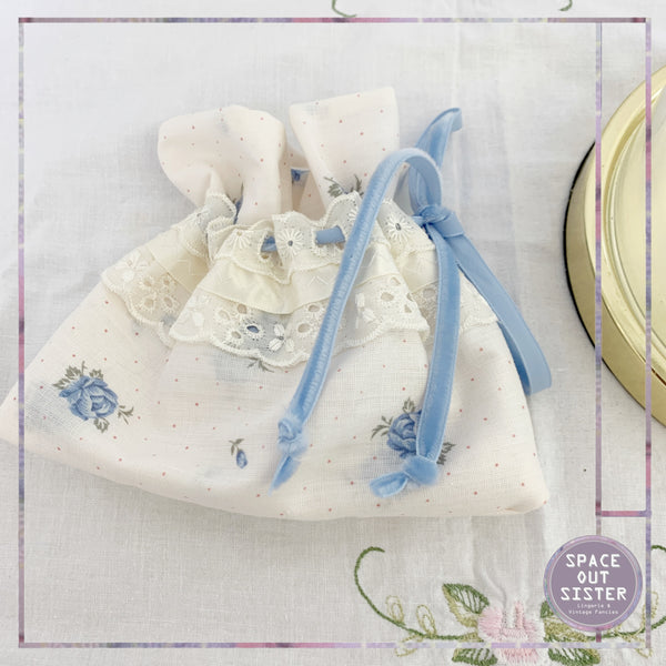 New Garter in Blue & White